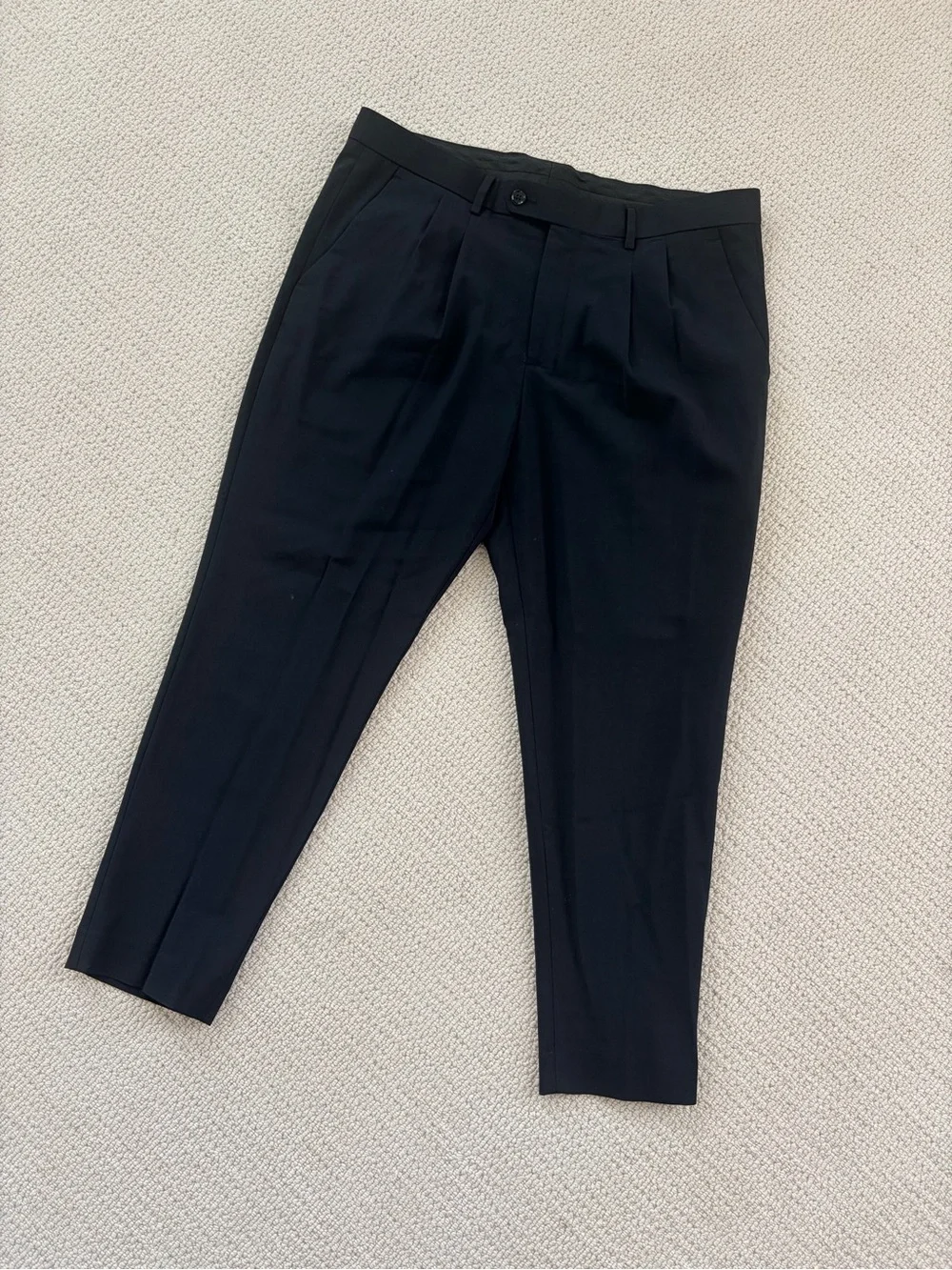 Express Men's Black Pleated Dress Pants 34W